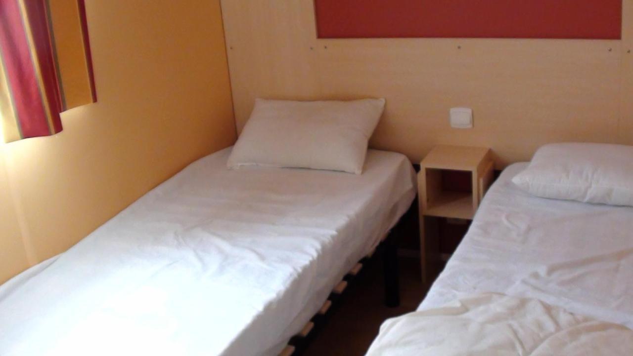 Mobil-Home Au Pied Des Pyrenees Castillon-en-Couserans Luaran gambar