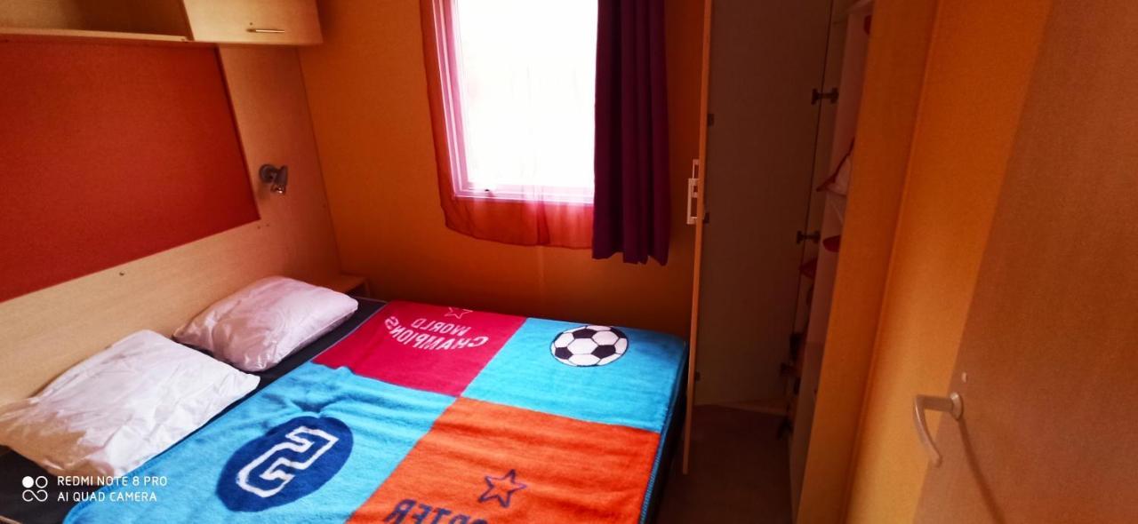 Mobil-Home Au Pied Des Pyrenees Castillon-en-Couserans Luaran gambar